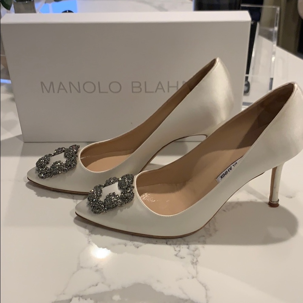 Manolo Blahnik Hangisi